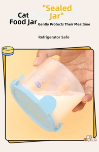 Detail showing a 400ml pet food storage jar with blue silicone lid for refrigerator storage