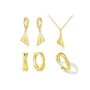 Luxurious S925 sterling silver jewelry set with micro-pave zircons and geometric design
