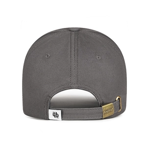 Dunkelgraue Baseballkappe aus Baumwolle mit Metallschnalle und gewebtem Logo