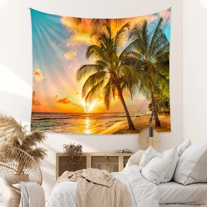 Détail d'une tapisserie de plage au coucher du soleil dans une chambre moderne