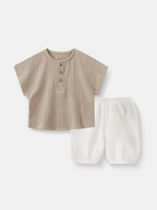 Kids cotton gauze short sleeve pajamas set with wooden buttons and puff shorts