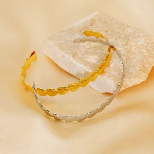 Polished stainless steel heart-link open bracelets in gold and silver finish