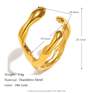 Bague irrégulière en acier inoxydable plaqué or 18 carats avec dimensions détaillées