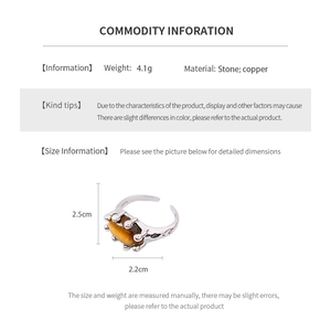 Detailed view of the 18K gold plated oval stone ring with size and weight parameters