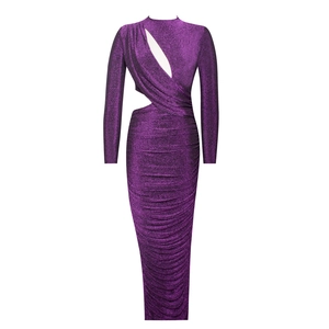 Elegantes lila schimmerndes Maxikleid mit Seitenausschnitten und langen Ärmeln