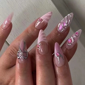 Faux Ongles Press On Rose Argent Nœud 3D Strass Künstliche Perle Stiletto Amande Ongles Faits À La Main Style Y2K Manucure Douce Femmes
