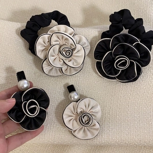 Camellia Flower Hair Ties And Clips Satin Fabric Contrast Piping Elegant French Style For Women Vintage Artificial Pearl Hairclip