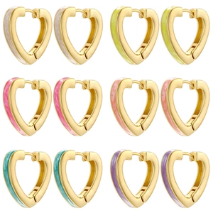Boucles d'Oreilles Créoles en Cuivre Émail Forme Cœur Doux pour Femmes Boucles d'Oreilles Cœur Plaqué Or Bijoux