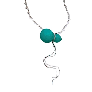 New Chinese style green wulu pendant necklace with silver tassels and elegant chain