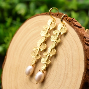 Vintage Handmade 18K Gold Plated Copper Floral Drop Earrings Natural Freshwater Pearl Long Dangle Earrings For Women