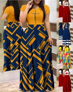 Detalle del conjunto de verano de dos piezas con falda estampada y camiseta con fe