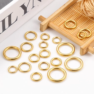 Anelli di giunzione in acciaio inossidabile dorato in varie misure per gioielli DIY