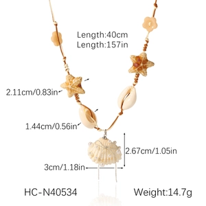 Detailed dimensions of starfish seashell necklace with 40cm length and 14.7g weight