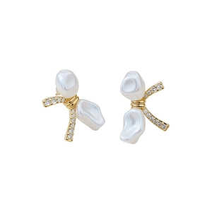 Elegant 18k gold plated bow earrings with baroque pearls and sparkling zircon details