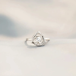 S925 Sterling Silver Sister Knot Ring For Women Heart Cut Zirconia Inlaid Celtic Knot Simple Fashion Index Finger Ring Gift