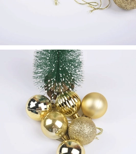 Detailed set of 4cm gold Christmas baubles with shiny, matte, and glitter textures