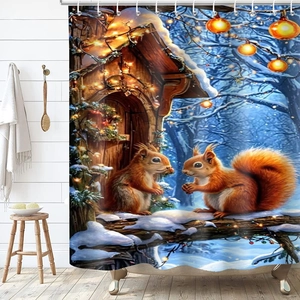 Duschvorhang aus Polyester mit festlichen Eichhörnchen und winterlicher Waldhütte