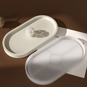 Moule en silicone pour plateau ovale en résine époxy et coupelle blanche minimaliste
