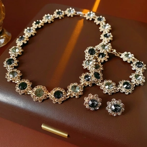 Alloy Rhinestone Vintage Flower Necklace Bracelet And Earrings With Silver Earring Post For Women Elegant Luxury