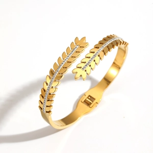 Bracelet jonc ouvert en acier inoxydable plaqué or 18k avec design de feuille de blé