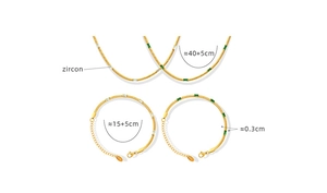 Dettaglio del set collana e bracciale placcati oro 18K con zirconi e misure indicate