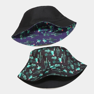 Reversible cactus pattern bucket hat with sun protection and foldable black cotton fabric