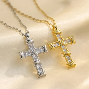 Women Retro Titanium Steel Cross Pendant Necklace Minimalist Rhinestone Inlaid Clavicle Chain Fashion Jewelry Gift