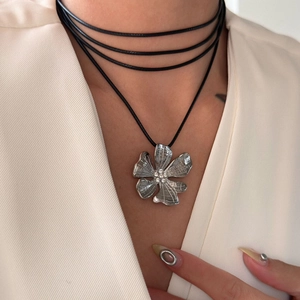 18k gold plated titanium steel 200cm flower necklace with silver petal pendant for women
