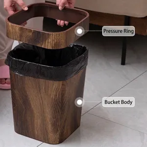 Poubelle moderne minimaliste grain de bois avec anneau de serrage pour la maison