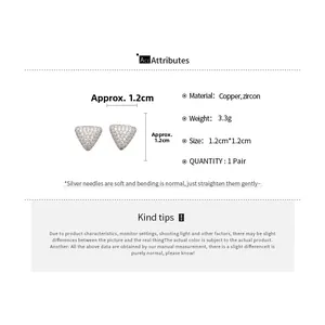 Spécifications des boucles d'oreilles triangle en zircon avec tiges en argent et cuivre