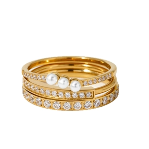 Elegant 4-piece gold-plated stackable ring set with pearls and sparkling zircons