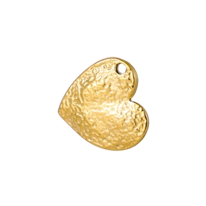 Vue détaillée du pendentif cœur en acier inoxydable doré avec une texture martelée