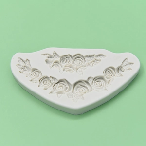 White silicone rose flower mold for DIY aromatherapy gypsum and cake border fondant decor
