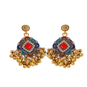 Vintage-Ohrringe in Gold mit rotem Stein und böhmischen blauen Emaille-Blumenperlen
