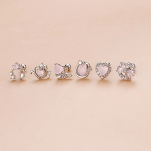 Lot de 6 boucles d'oreilles cartilage en acier avec zircons roses et motifs cœur