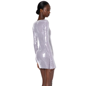 Elegantes lila Pailletten-Minikleid mit langen Ärmeln und schlanker Bodycon-Passform