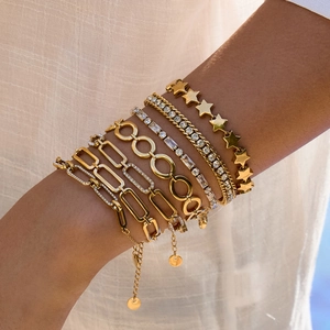 Set of multilayer 18K gold-plated stainless steel paperclip chains with star charms