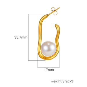 Oval 18K gold plated stainless steel earrings with large pearl and size dimensions
