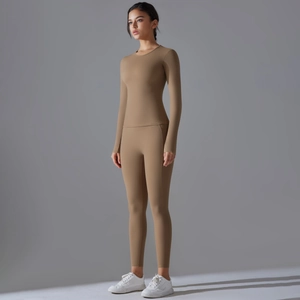 Ensemble de yoga 2 pièces pour femmes avec haut à manches longues et legging taille haute