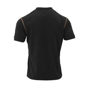 Détail de l'arrière du t-shirt Henley noir pour homme avec coutures marron aux épaules