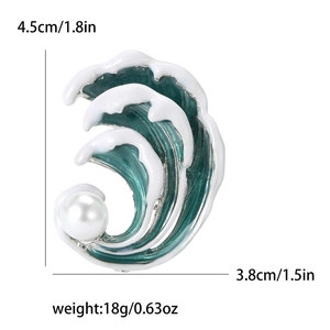 Broche vague en émail avec perle blanche et finition argentée, accessoire de mode océanique