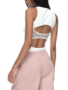 Sexy backless white tank top with lace detail and slim fit sporty design for women