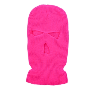 Gedetailleerde gebreide textuur van de neonroze 3-gaats bivakmuts voor winterbescherming