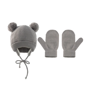 Graues Strickset für Babys mit Doppelbommel-Mütze und passenden Fausthandschuhen