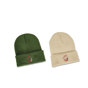 Streetwear knitted beanie hats in beige and dark green with skull embroidery