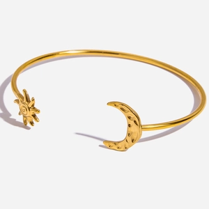 Bracelet Jonc Ouvert En Acier Inoxydable Plqué Or 18K Soleil Lune Céleste Texture Martelée Manchette Pour Femmes