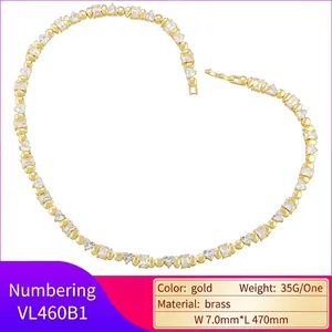 Vergoldete Messingkette mit geometrischen Herz und Zirkonia Anhängern 470mm Länge