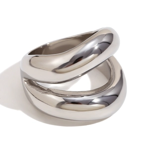 Polished silver 18K gold plated lip shaped stainless steel ring with double layer design