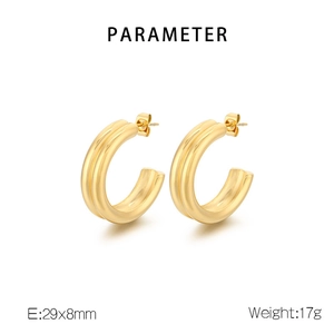 Detailed size and weight parameters of C-shaped triple line gold hoop earrings