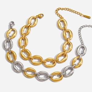 Chunky Chain Bracelet 18K Gold Plated Stainless Steel Two Tone Waterproof Hypoallergenic Minimalist Modern Jewelry Women